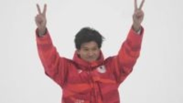 「最高の夜になりました」銀メダルの木俣椋真　支えてくれた父・慎也さんと熱いハグ【男子ビッグエア】