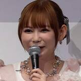 「双子の母・中川翔子「夜泣きを収めるにはルームツアー」子育てを語る　イベントで涙を見せる場面も」の画像1