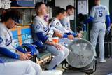 「【MLB】スクーバル　古巣タイガースの粋な計らいに思わず涙　試合前、背後で流れる映像に気づき、何度も振り返り見つめる姿…　約1か月前まで在籍し6年半プレー、サイ・ヤング賞2年連続」の画像1