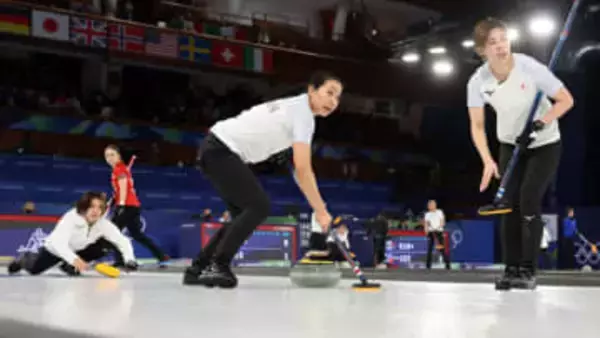 【カーリング女子】日本が今大会初勝利　強豪スイスを撃破　第7エンドで逆転　第8エンドで勝利呼び込むスチール