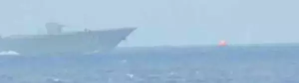 中国軍艦、ロシア軍と共同航行中に日本のEEZ内で射撃