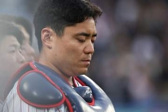 「僕の右目はわずかな光しか…」自打球を顔面に受けたヤクルト・中村悠平が現状を明かす　回復に医師は「奇跡」