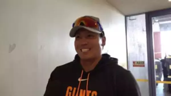 【巨人】育成5位ルーキー・知念大成がパンチ力をアピール　先輩リチャードは「真剣な時に全然入ってこない(笑)」