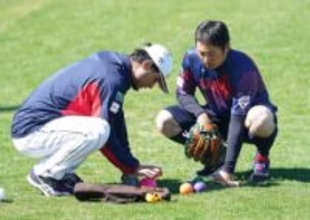 松井裕樹が語るダルビッシュ有の存在の大きさ　パドレス監督は「日本代表をサポートしたい気持ちもあるようだ」