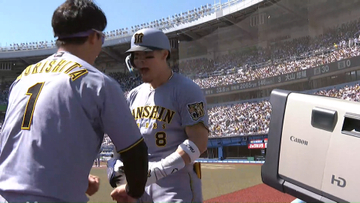 【阪神】佐藤輝明が14号　初回に快晴の下アーチを描きロッテ本拠地に大歓声沸かす