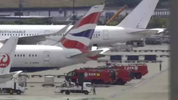 【速報】羽田空港　ロンドン行きの飛行機内で乗客のスマートフォンから煙が出るトラブル
