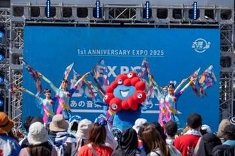 【USJ】ミャクミャク　万博閉幕から1年、テーマソングに合わせダンスを披露　ハミクマとのコラボも