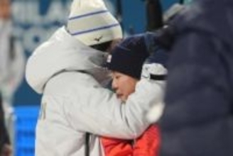 髙梨沙羅「人生の中で一番うれしい」涙の失格から4年… かつての“戦友”とかみしめた悲願の銅