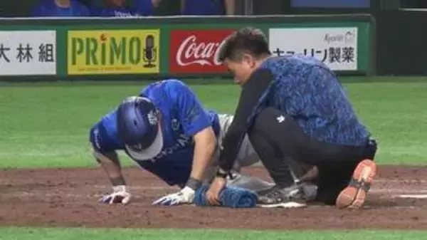 【DeNA】筒香嘉智にアクシデント　膝に死球受け交代　自力で歩けず相川監督も心配の表情