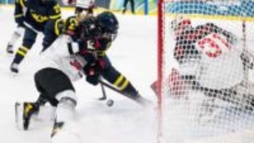 【アイスホッケー】予選敗退の女子日本代表「メダルはこの大会では遠かった」小池詩織主将は悔しさで言葉つまらせる