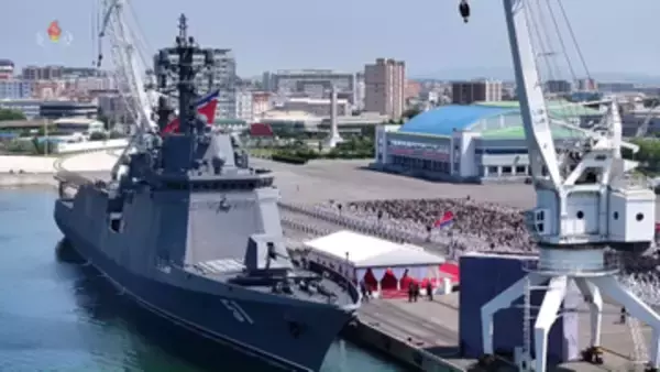 金正恩総書記“海軍の核武装化進んでいる”新型駆逐艦「崔賢」就役式