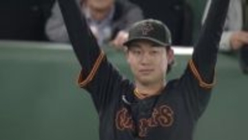 「寝坊しないようにね」巨人・山﨑伊織が赤星優志に釘刺し　自主トレには3年目となる西舘勇陽も参加