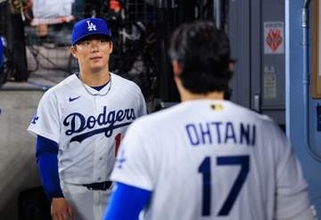 紅白戦で山本由伸と対戦した大谷翔平　前回は大分昔…「印象も大分違っていたかなと」　結果はロバーツ監督明かす「ヨシが対戦に勝利した」