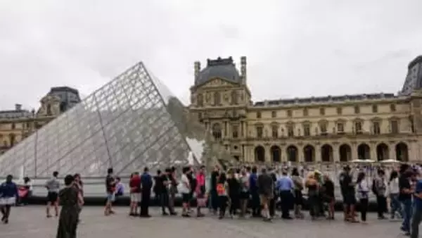 仏ルーブル美術館の館長が辞任　“改革に必要な手段が不足”