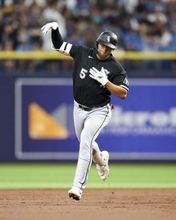 【村上宗隆】レイズ戦で逆方向へ24号2ラン　岡本和真の日本人1年目最多本塁打記録に並ぶ　後半戦の初本塁打から6戦4発と再び量産体制へ