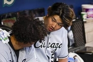 【MLB】村上宗隆、チームメートとのハイタッチ前にノリノリ　小気味いいステップでバルガスを誘い、一緒に小躍り披露