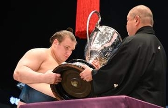 【大相撲】3場所ぶり3度目優勝の安青錦　6日に予定されていた優勝パレードが悪天候のため中止