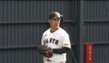 【巨人】則本昂大＆田中将大、両ベテラン投手が同時ブルペン入り　阿部監督が見守るなかセットから淡々と投球　リリースポイント確認など感覚確認