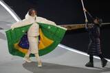 「開会式を彩った各選手団の個性溢れる衣装　ブラジルはコートの裏側に国旗　ミラノ・コルティナ五輪が開幕」の画像1