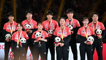 【卓球】張本美和「すごく心強い」兄・智和との団体戦に笑顔　日本は中国に敗れ準優勝　10日からのWTTファイナルズへ選手たち意気込み