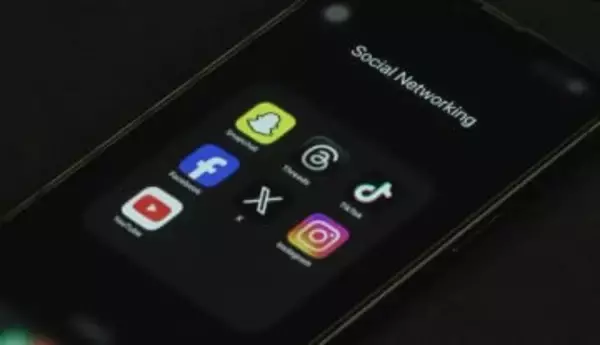 16歳未満のSNS禁止　これまでに470万件のアカウントを停止　オーストラリア政府