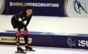 髙木美帆が現役最後の大会で好記録　前半終え2位　世界記録を持つ1500mと5000mがラストに