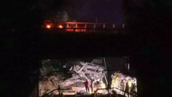 バルセロナ近郊で通勤列車が脱線　1人が死亡、37人がケガ　スペイン