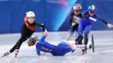 【ショートトラック】金井莉佳 転倒に巻き込まれるも2位で準々決勝進出　中島未莉は予選敗退　＜500m女子＞