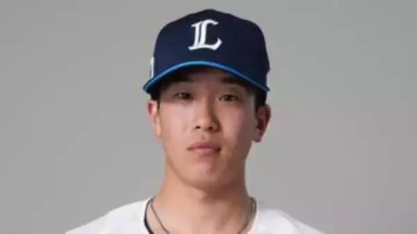 【西武】滝澤夏央が途中交代　5回に同点打　6回の好守備直後に黒田コーチと会話