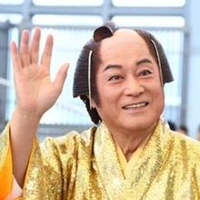 松平健　八景島シーパラダイスに登場「だいぶ水はかぶりましたね」　パーク内が“マツケン一色”に