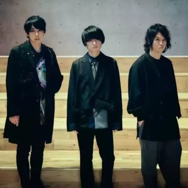 UNISON SQUARE GARDEN　活動休止を発表　7月のライブをもってドラム・鈴木貴雄が脱退