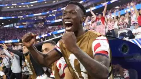 【W杯】開催国アメリカが悲願の初優勝に向け好スタート　パラグアイから4発と圧倒したタレント揃いの攻撃陣　伊東純也＆南野拓実とも関係の深いエース、バログンが圧巻2G