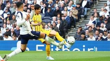 【サッカー】三笘薫がスーパーゴール　クロスを左足ダイレクトボレーで合わせ強烈シュート