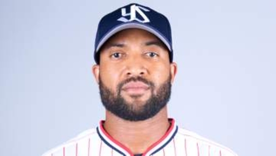 【ヤクルト】2点かえされた直後の貴重な一撃　サンタナに11号2ランが飛び出し、終盤に突き放す