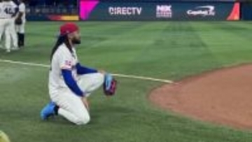 タティスJr.に日本企業がコンタクト　会見でペットボトルを報道陣に