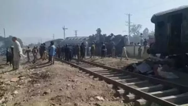 鉄道で反政府武装勢力による爆破事件か　少なくとも24人死亡　パキスタン南西部