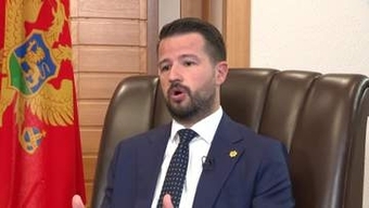 各国首脳が“高市詣で”きょう首脳会談の大統領に直撃　お土産は？