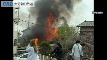 中津市で住宅火災　住人の高齢男性が救急搬送　顔にやけど