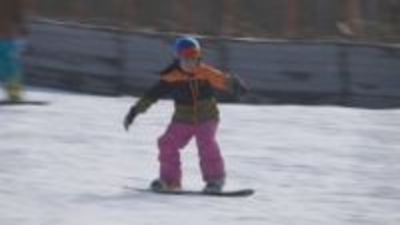 くじゅうスキー場　年末もスキー客で賑わう　２０００人が来場