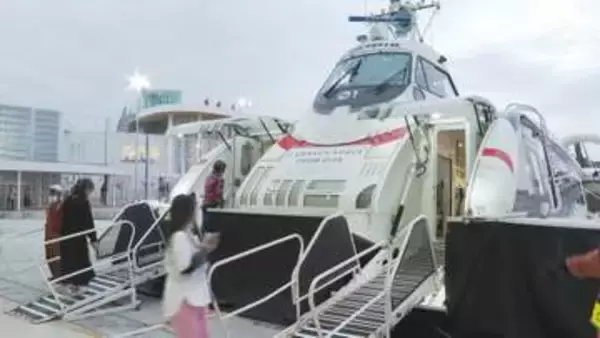 ホーバークラフト　夜の周遊便で魅力をＰＲ