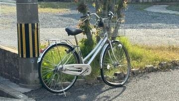 自転車の10代男性が転倒し負傷、車はそのまま逃走　ひき逃げ事件として捜査　大分・中津市