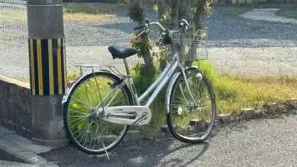 自転車の10代男性が転倒し負傷、車はそのまま逃走　ひき逃げ事件として捜査　大分・中津市