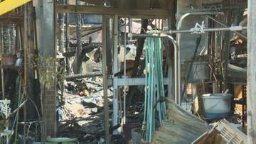 深夜の2階建て住宅全焼火災　焼け跡から発見の遺体は住人の女性（77）と判明　大分
