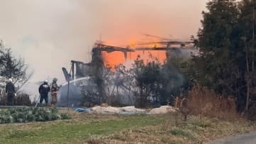 「空き家が炎上中」宇佐市で火災 強風で白煙激しく 大分