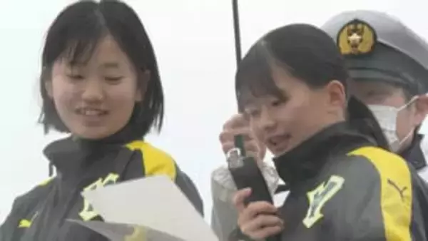 サッカーの次は「マナー日本一」柳ヶ浦高校女子サッカー部が安全運転呼びかけ　自転車の青切符導入前に　大分