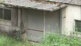 「倉庫裏で遺体みつかる　長袖の服にズボン姿、腐敗進み性別・年齢など不明　大分」の画像1