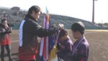 「将来は日の丸をつける野球選手に」　元プロがエール　大分市で第16回内川聖一杯学童野球大会