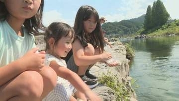 青の洞門の「涼風」と耶馬トピア限定「十割茶そば」　涼を求める人でにぎわう　大分