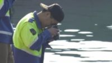 漁港の岸壁から軽乗用車が転落　高齢とみられる男性死亡　バック中に誤って海へ　大分・杵築市