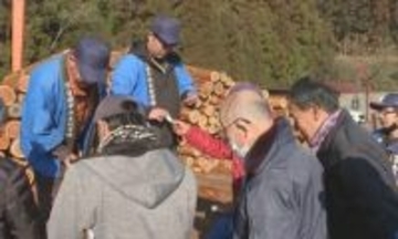 スギ・ヒノキ価格は前年並み　木材の初競り、物価高への対応が課題に　大分・日田市